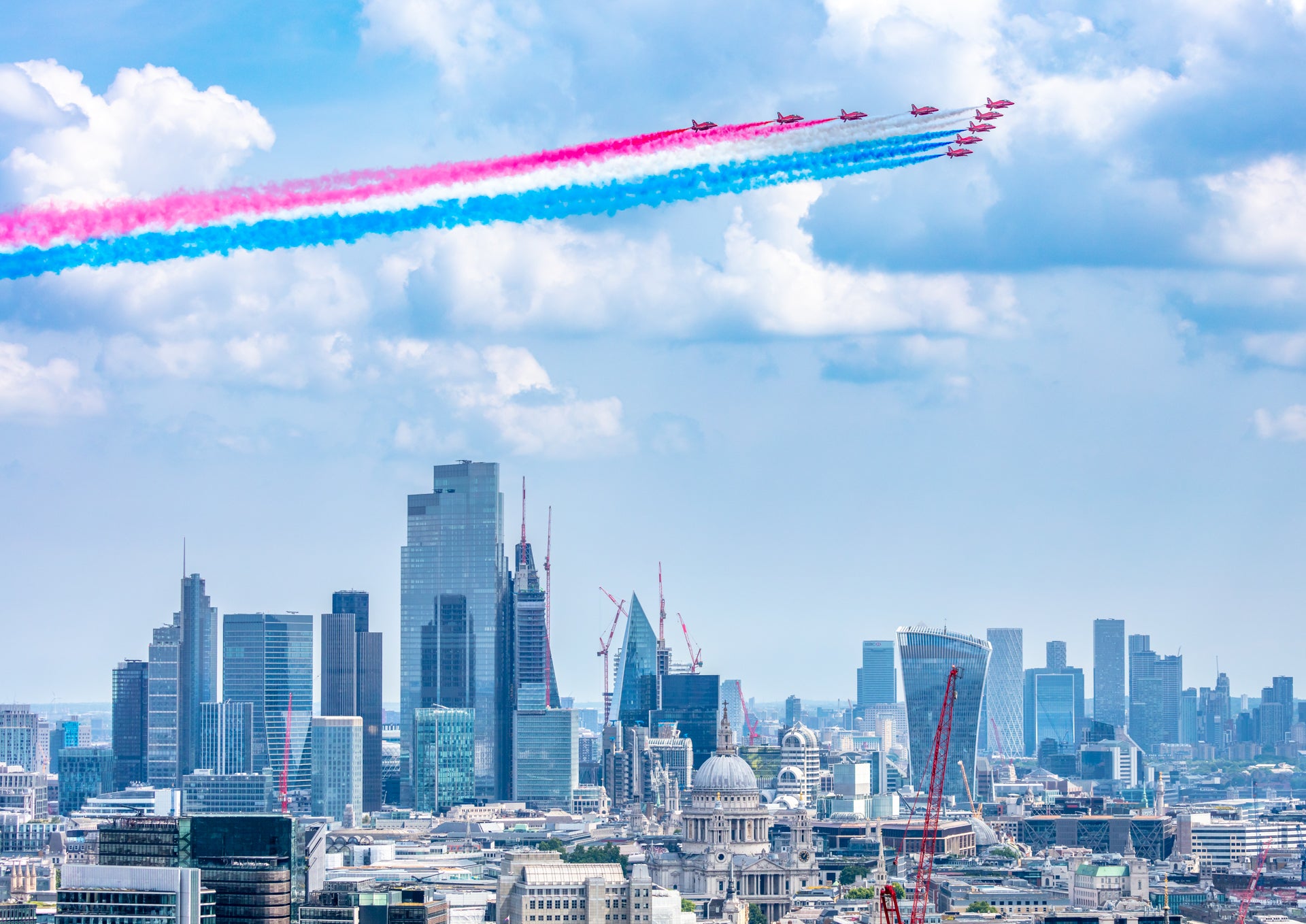 The Queen's Jubilee: The Red Arrows flyover.